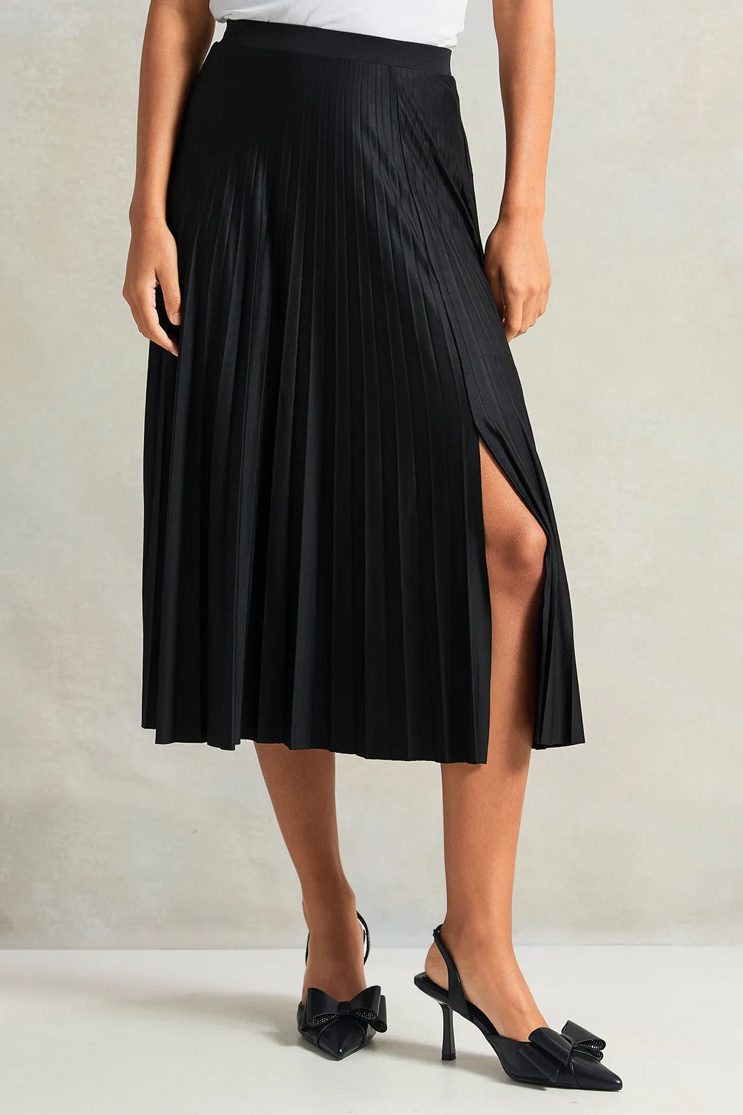 Women Black Pleated Side Slit Skirt sold by Redtag product image thumbnail 5