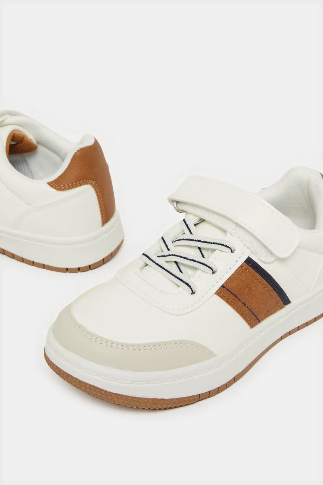 Boys White Color Block Skate Shoe sold by Redtag product image thumbnail 3