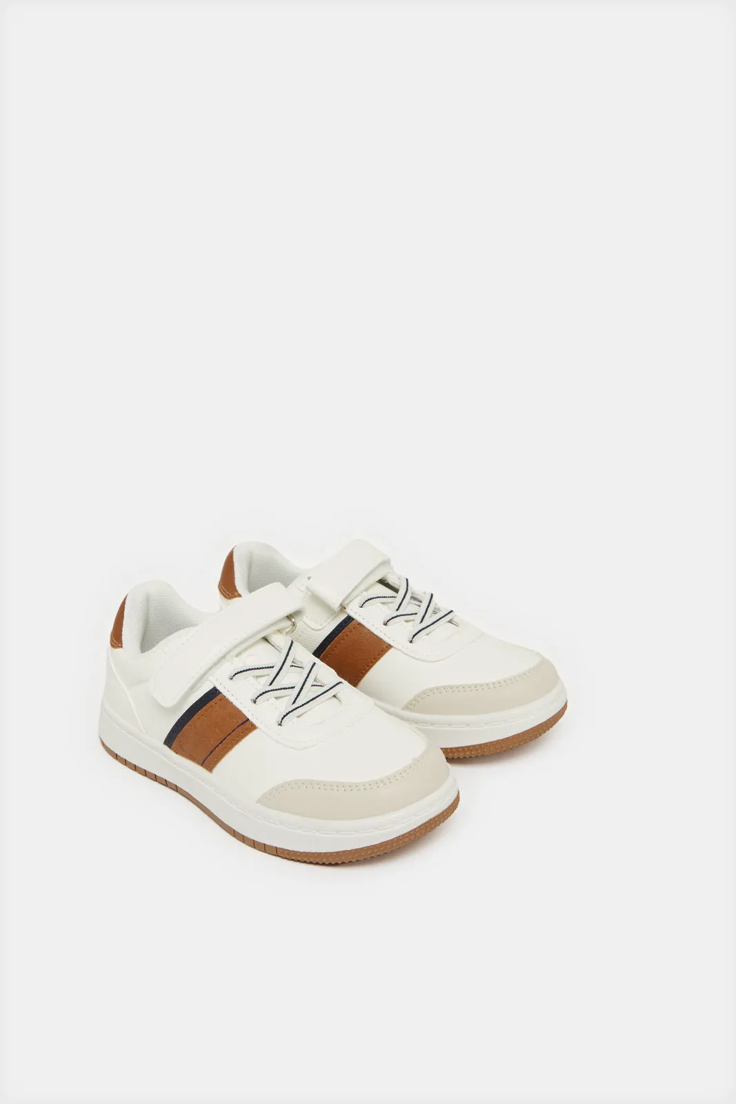 Boys White Color Block Skate Shoe sold by Redtag product image thumbnail 2