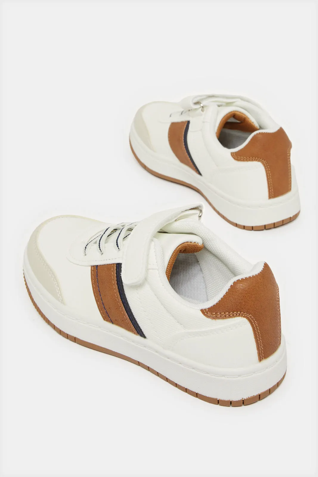 Boys White Color Block Skate Shoe sold by Redtag product image thumbnail 4