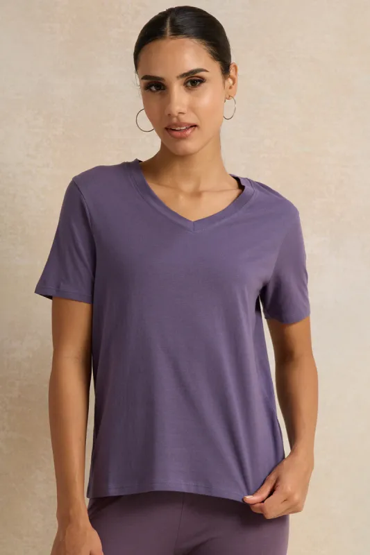 Women Purple Solid  V Neck T-Shirt sold by Redtag