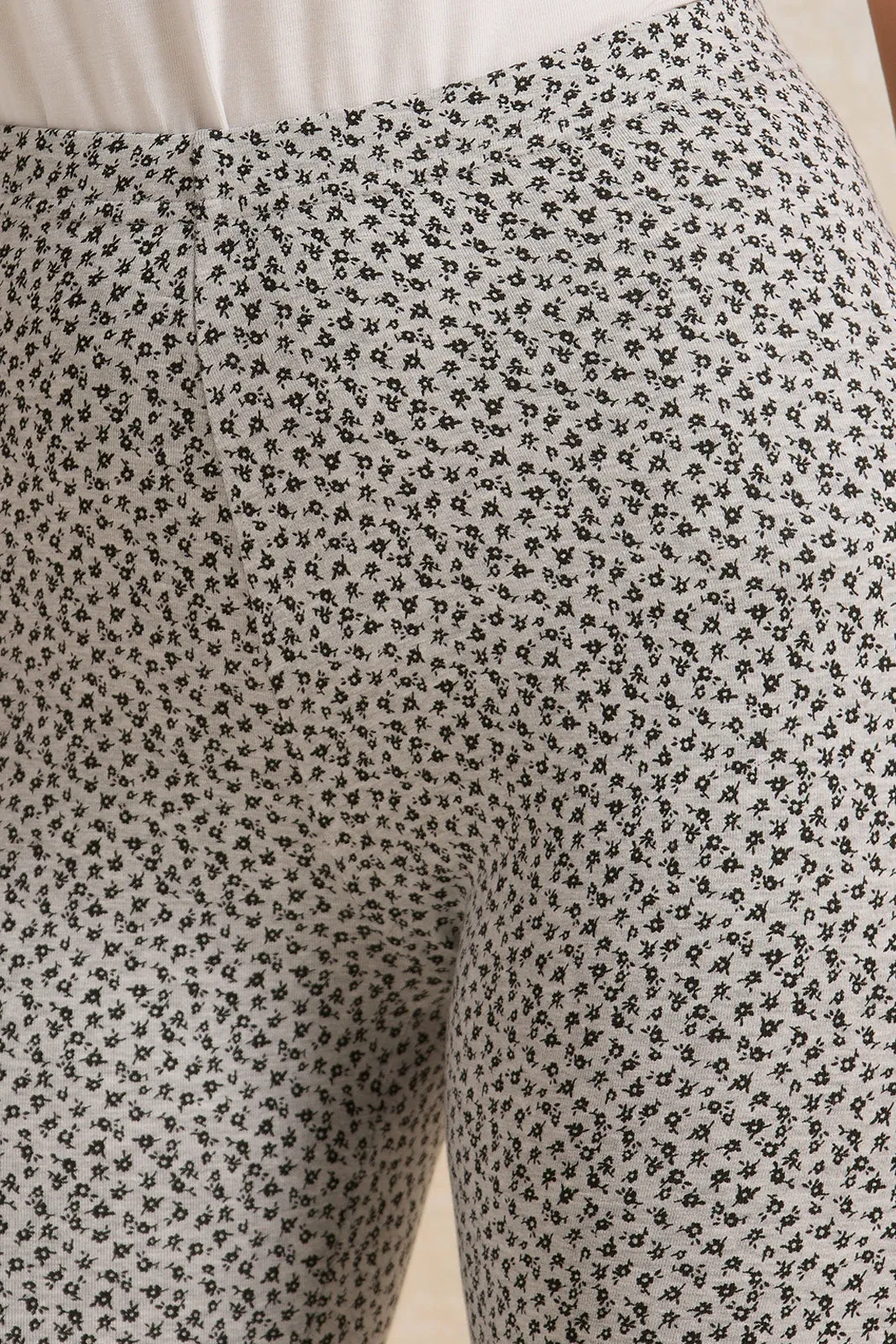 Women Grey Printed Leggings sold by Redtag product image thumbnail 4