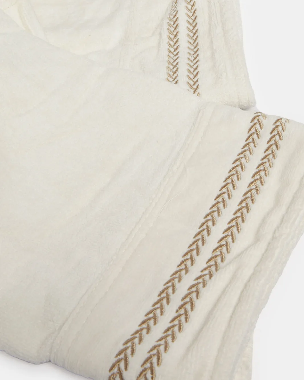 Cream Embroidery Shawl Bathrobe (XL) sold by Redtag product image thumbnail 5