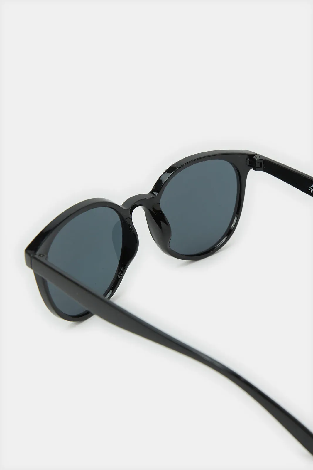 Men Black Round Sunglasses sold by Redtag product image thumbnail 2