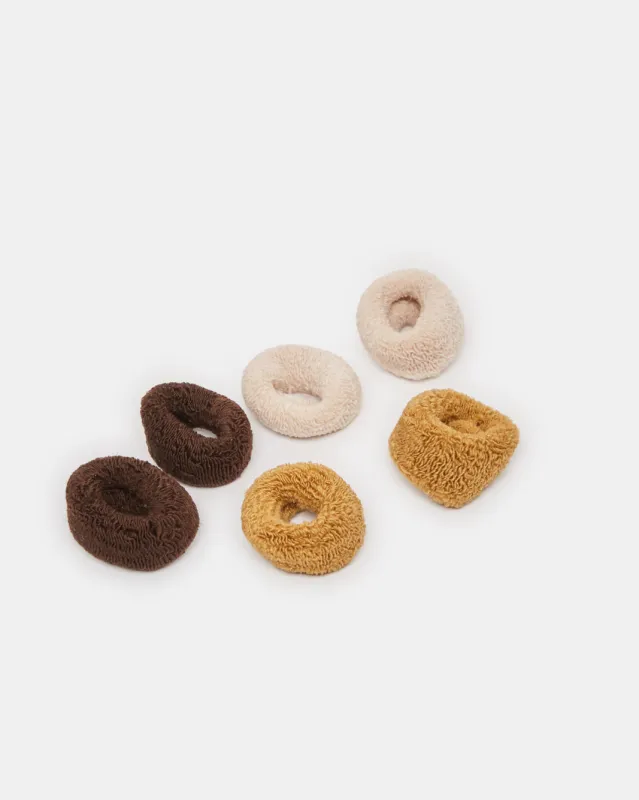 Women Assorted Hair Bands Set (6 Piece) sold by Redtag