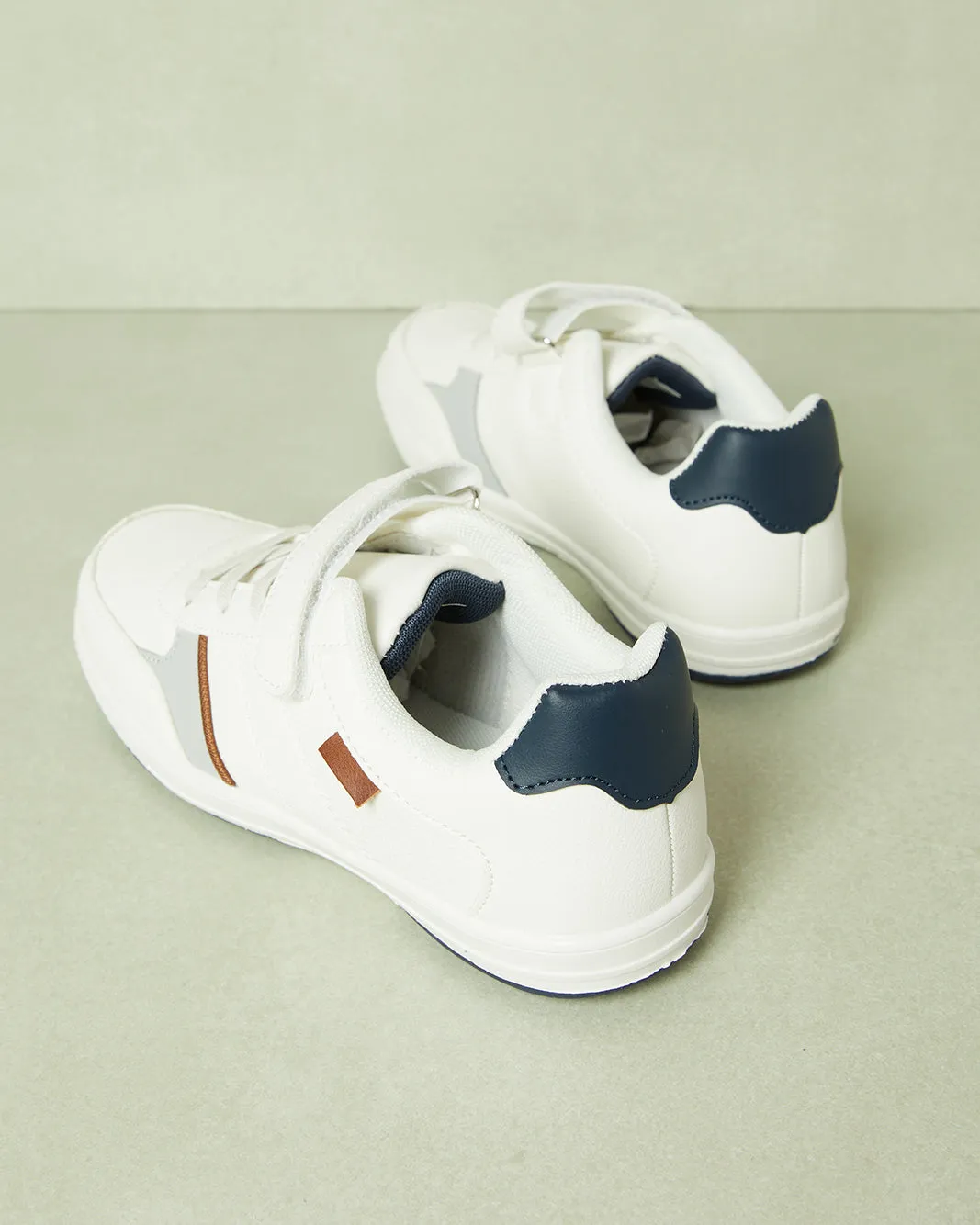 Senior Boys White Material Block Sneaker sold by Redtag product image thumbnail 4