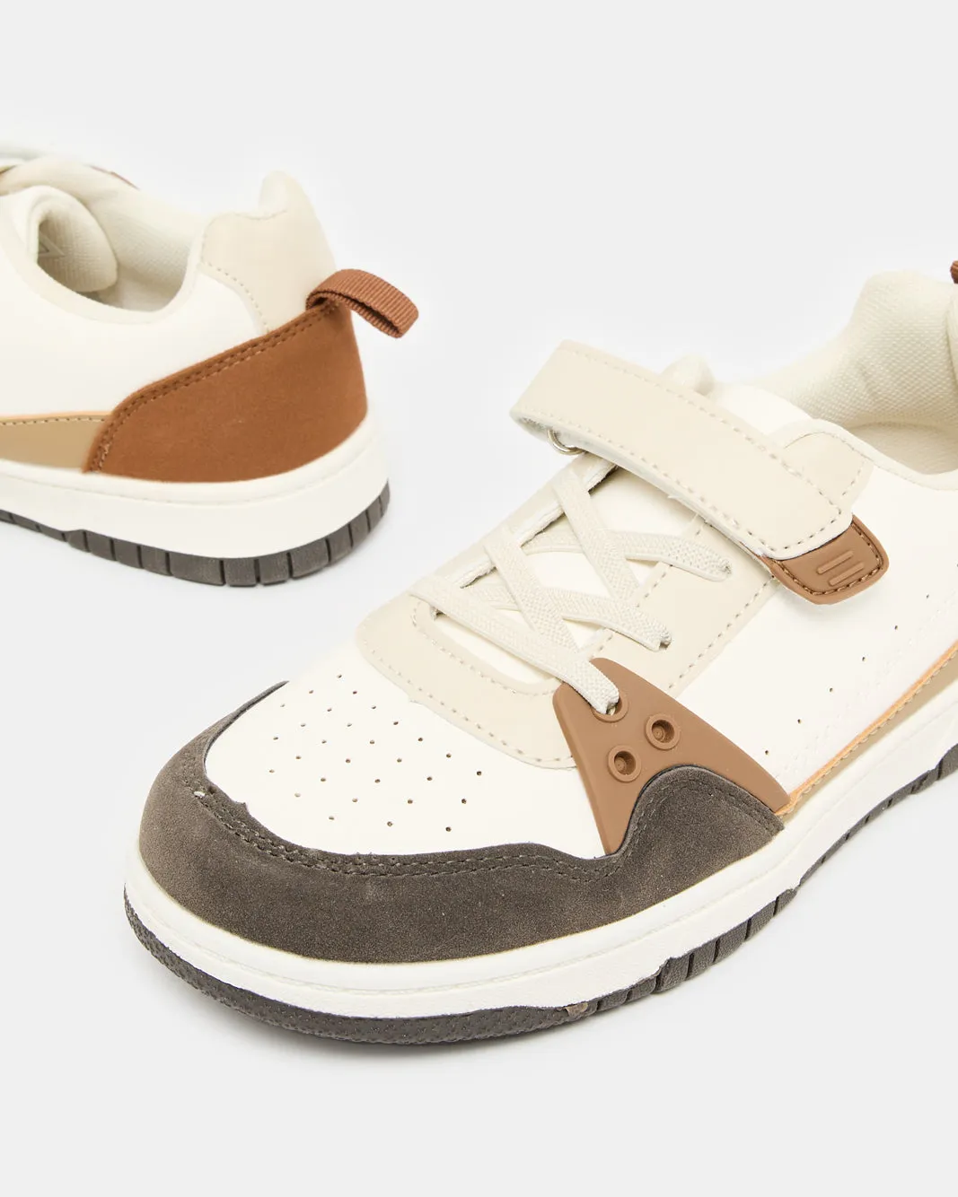 Senior Boys Assorted Color Block Skate Shoes sold by Redtag product image thumbnail 3