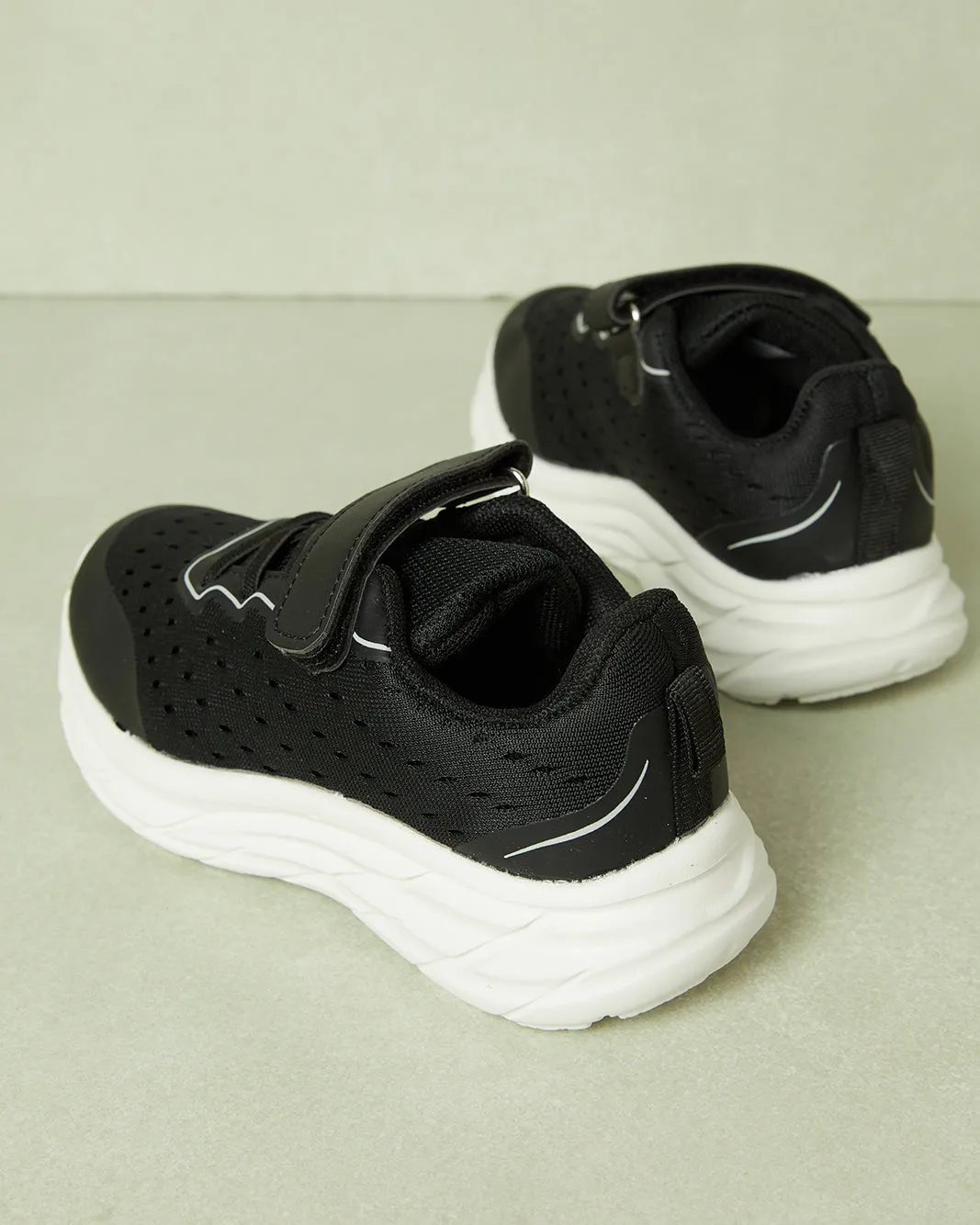 Boys Black Colour Block Chunky Sneaker sold by Redtag product image thumbnail 4