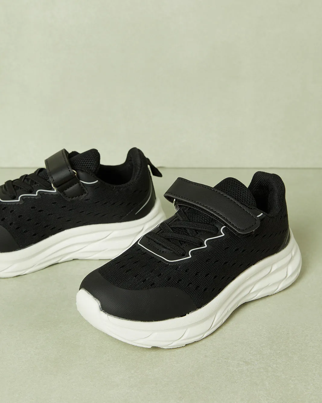 Boys Black Colour Block Chunky Sneaker sold by Redtag product image thumbnail 3