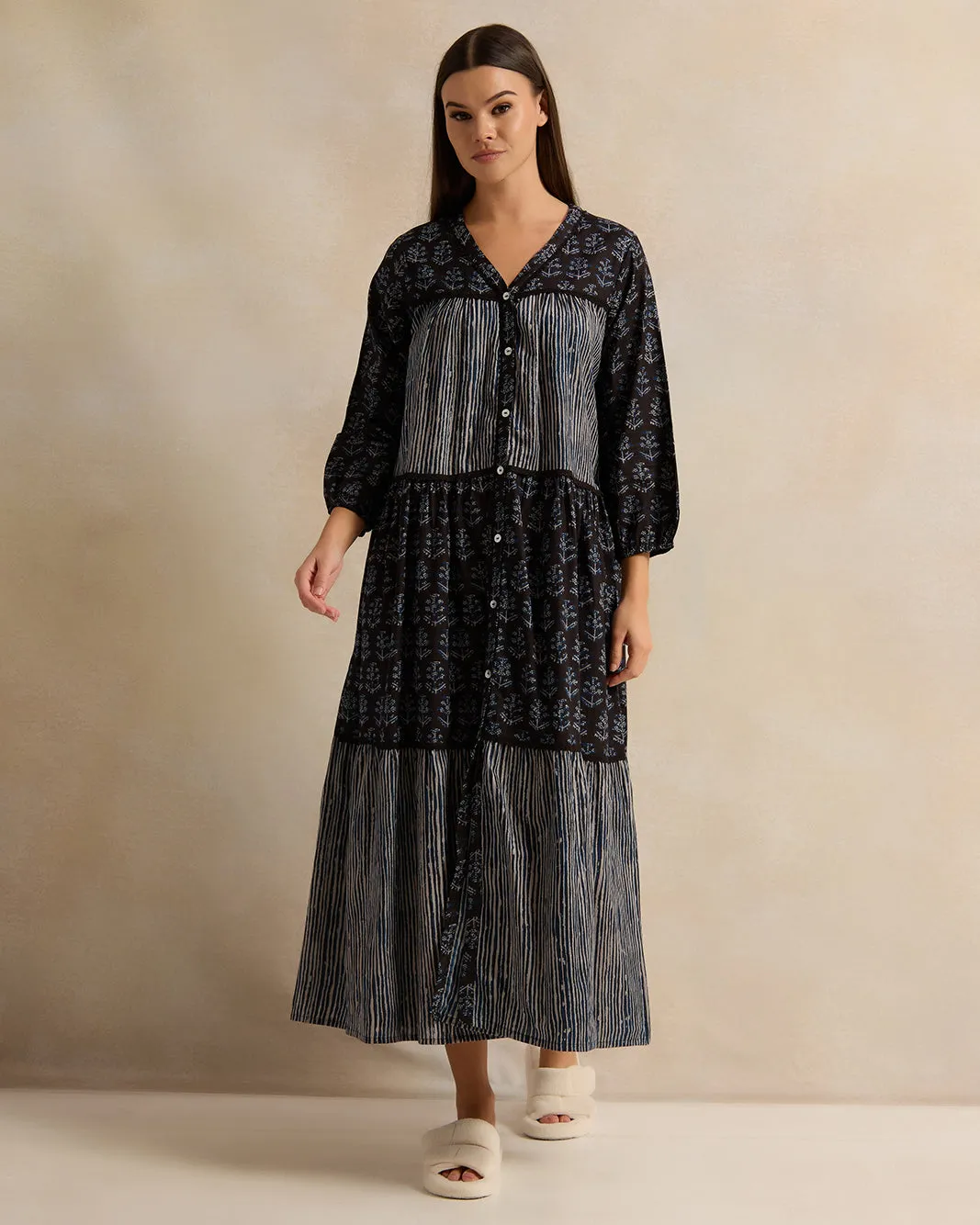 Women Black Long Sleeve Tiered Lace Nightgown sold by Redtag product image thumbnail 4