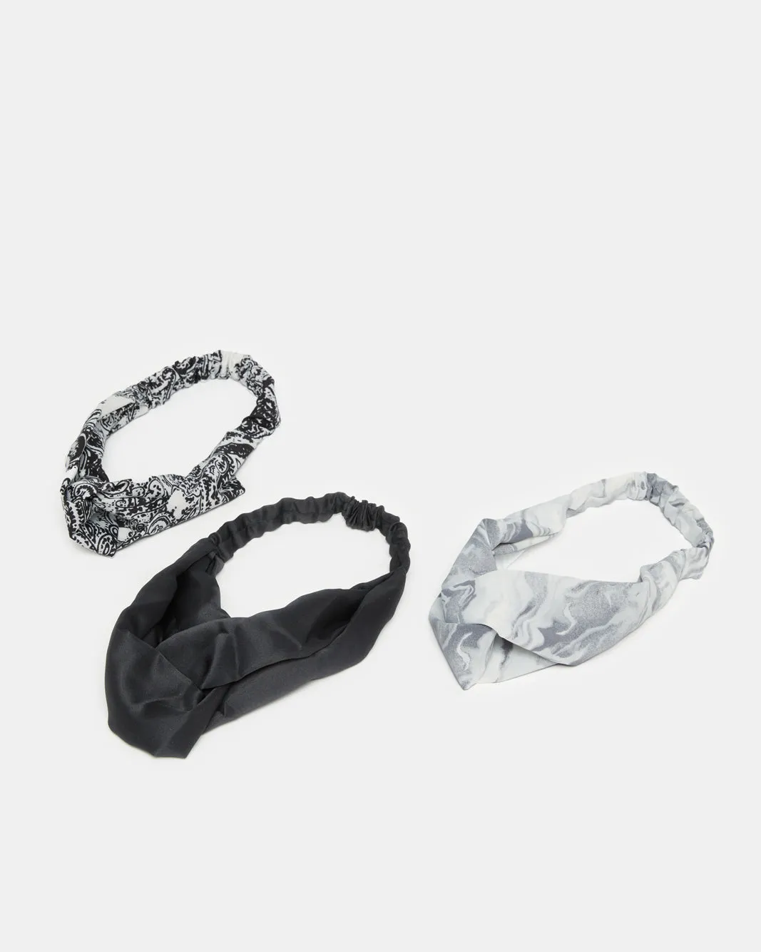 Women Black Embellished Headband (Pack of 3) sold by Redtag