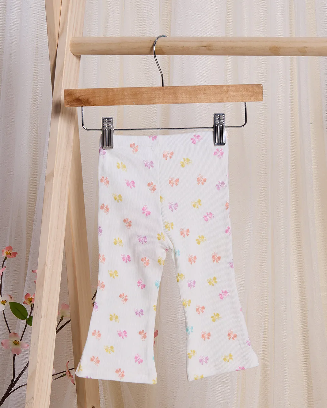 Infant Girls White All Over Print Leggings sold by Redtag product image thumbnail 4