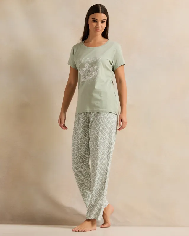 Women Green Floral  Pyjama Set (2 Piece) sold by Redtag