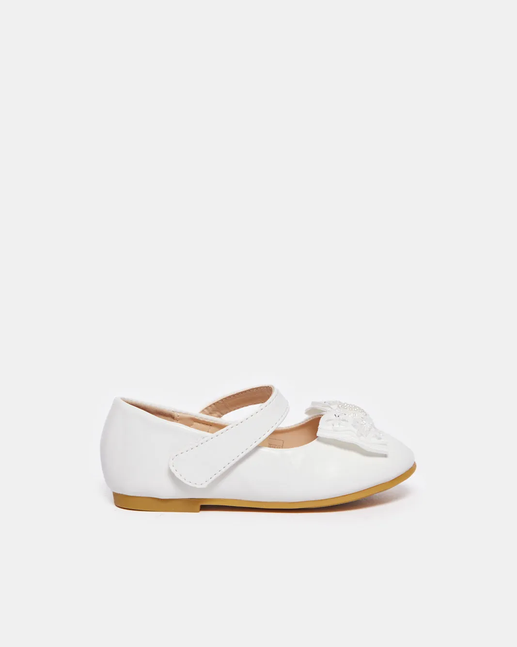 Infant Girls White Bow Ballerina sold by Redtag