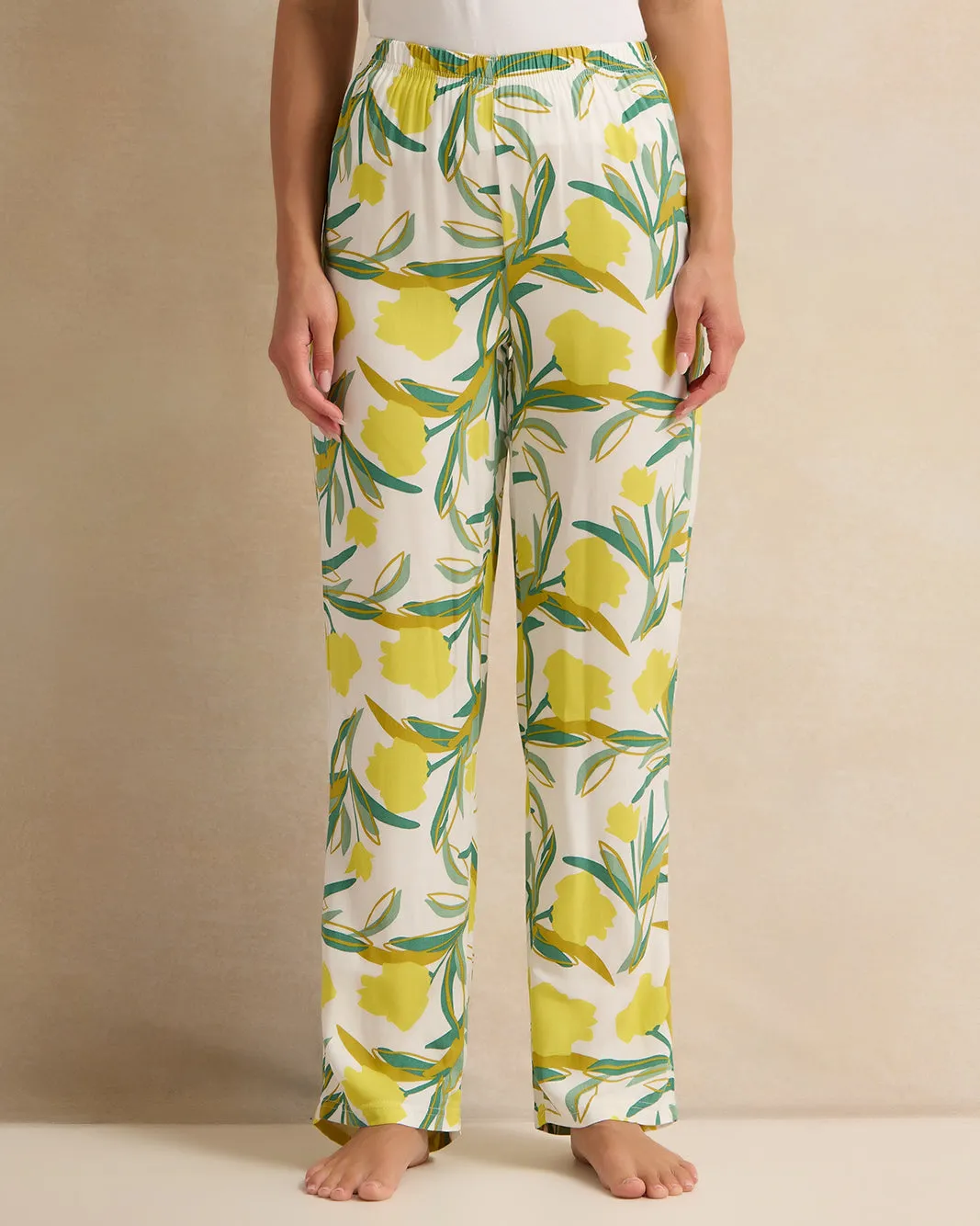 Women Ivory Printed Collared Pyjama Set (2 Piece) sold by Redtag product image thumbnail 3