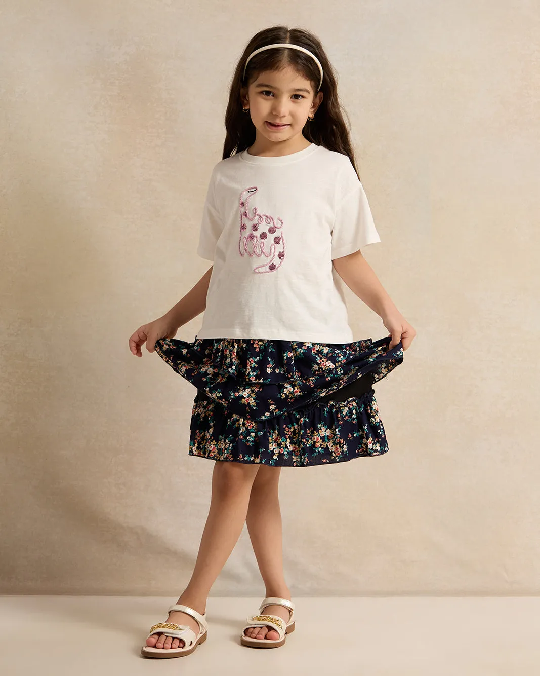 Girls White Dinosaur Embellished T-Sirt sold by Redtag product image thumbnail 2