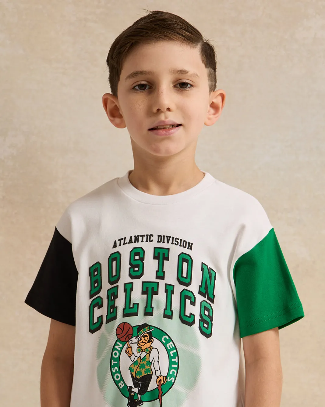 Boys White Boston Celtics Oversized T-Shirt sold by Redtag product image thumbnail 4