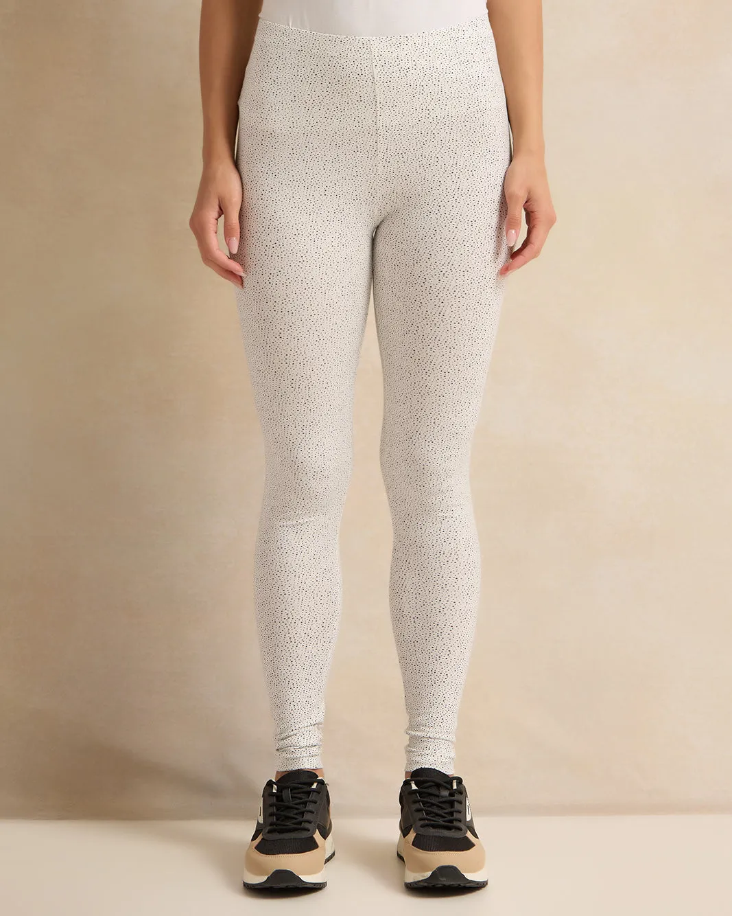 Women Black And White Plain Leggings Set (Pack Of 2) sold by Redtag product image thumbnail 2