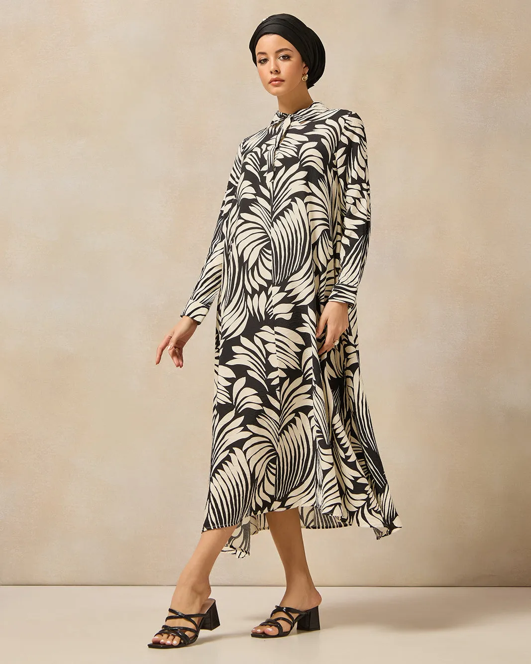 Women Black Printed Maxi Tiered Dress sold by Redtag product image thumbnail 4