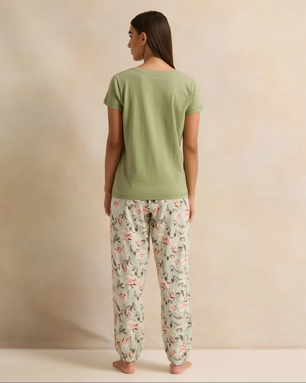 Women Green Floral Printed Pyjama Set (2 Piece) sold by Redtag product image thumbnail 4