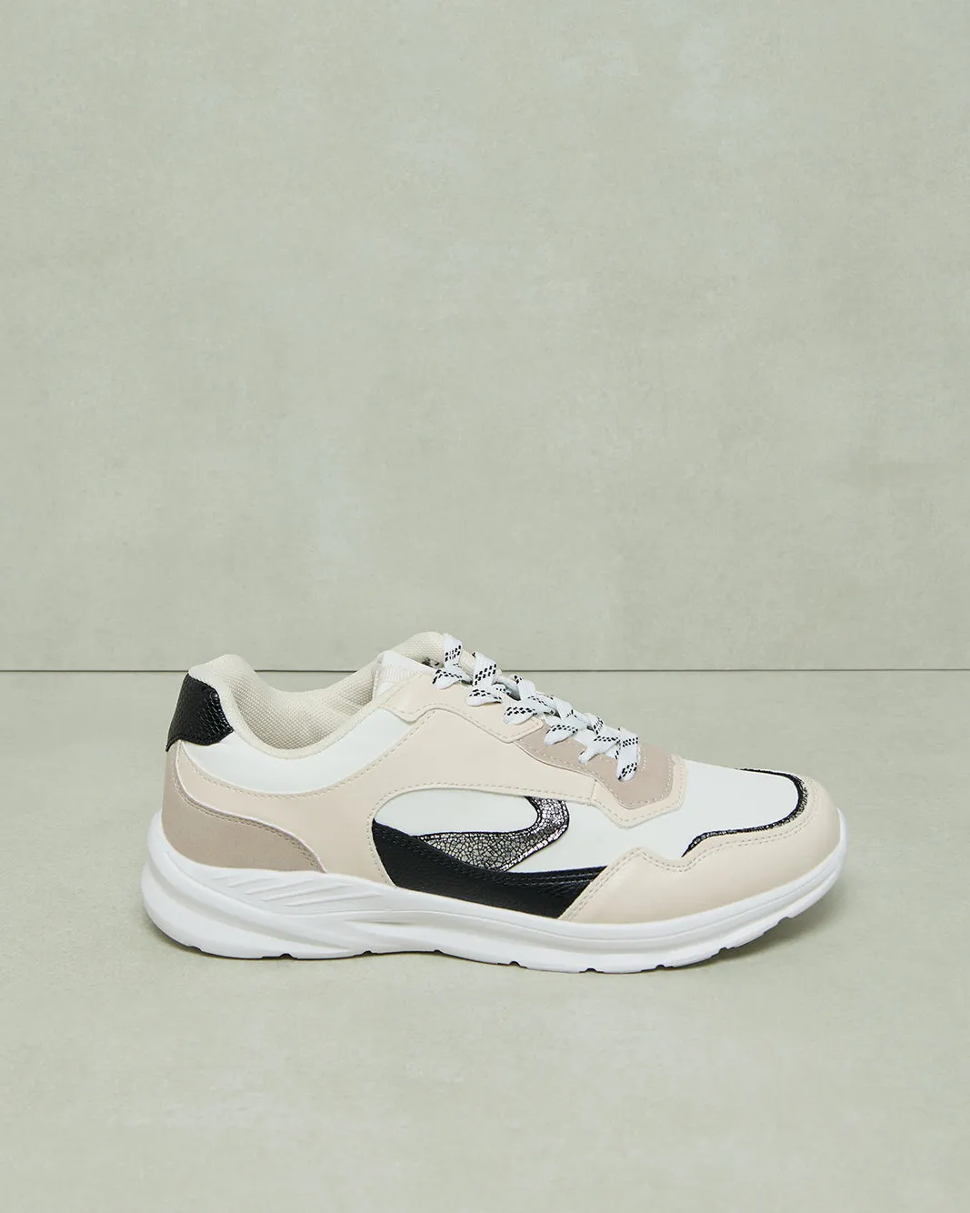 Women White Material Block Lace-Up Shoes sold by Redtag