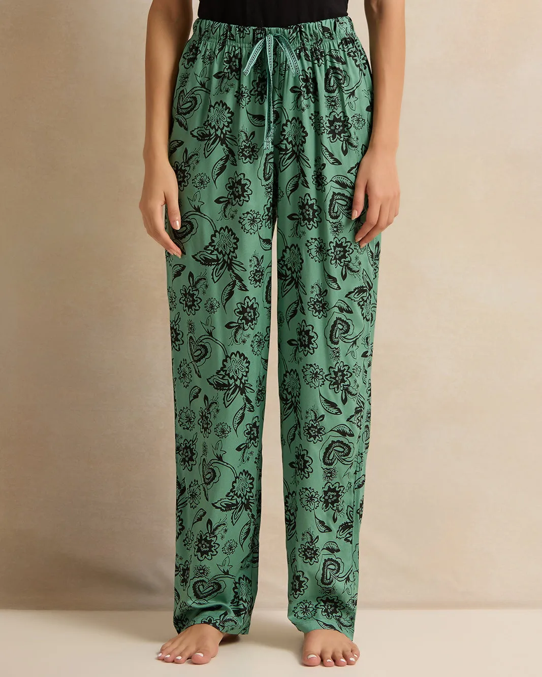 Women Green And Black Printed Payjama Bottom (2 Piece) sold by Redtag
