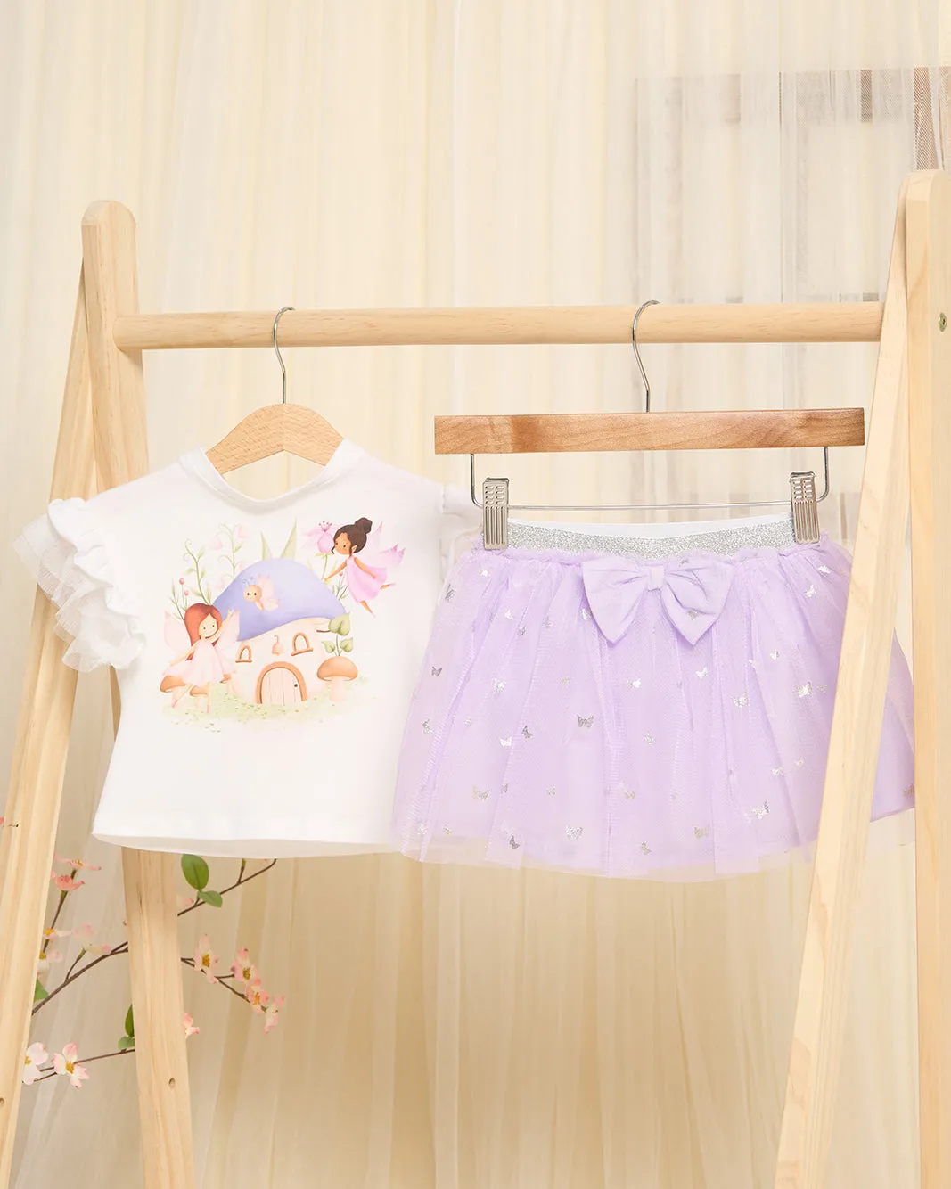 Infant Girls White Fairies With Lilac Skirt Set (2 Piece) sold by Redtag