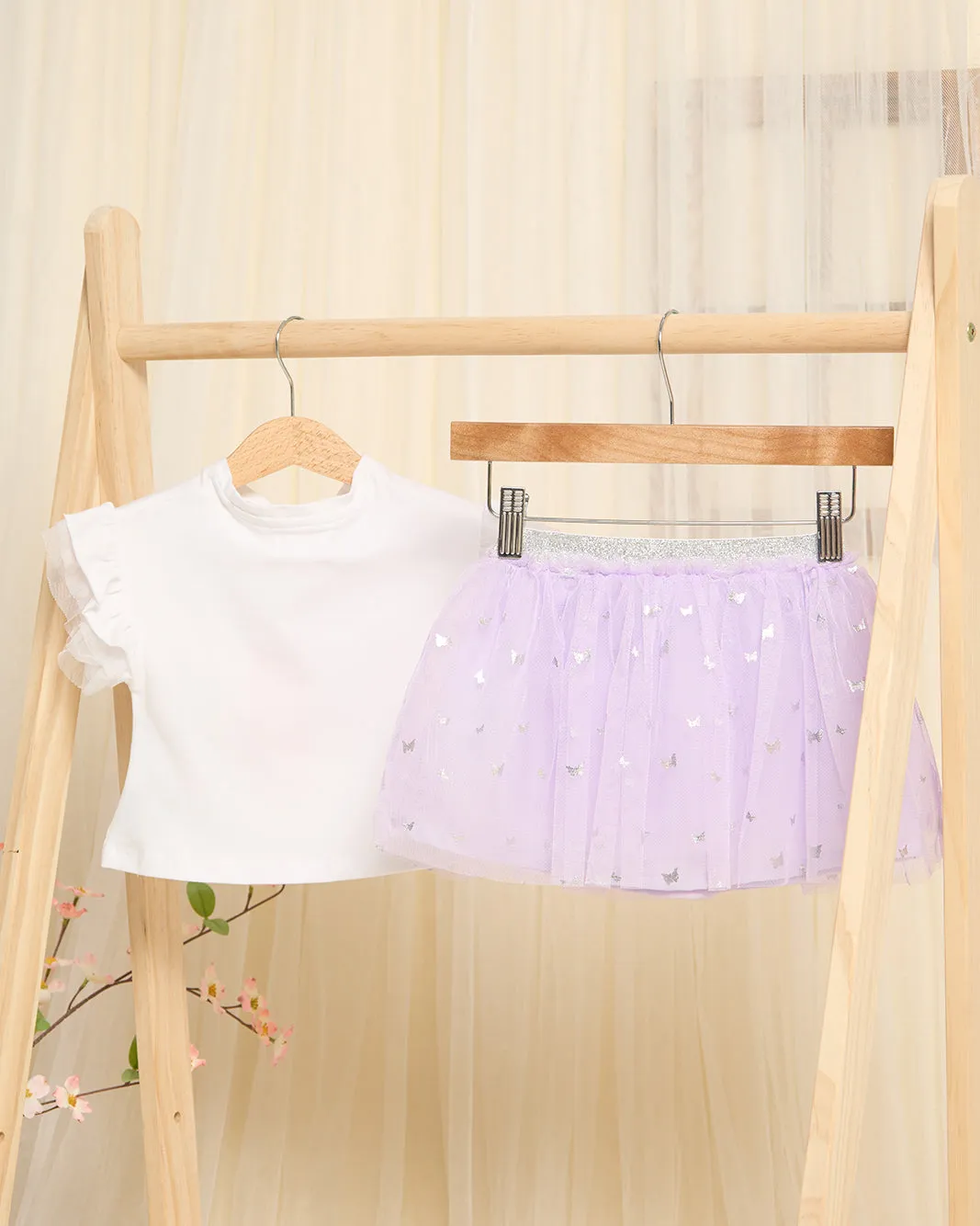 Infant Girls White Fairies With Lilac Skirt Set (2 Piece) sold by Redtag product image thumbnail 4