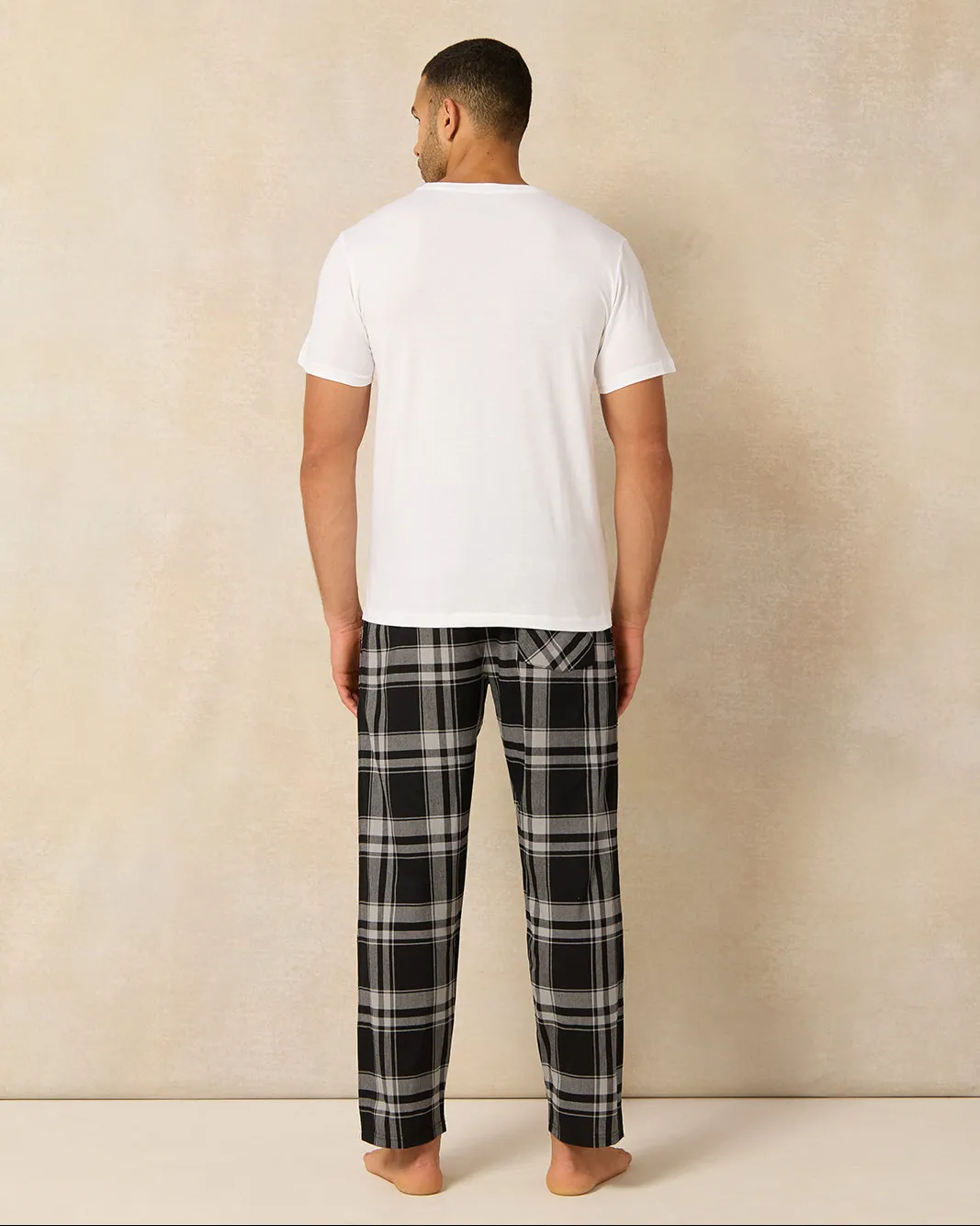 Men White And Black Checkered Pyjama Set (2 Piece) sold by Redtag product image thumbnail 4