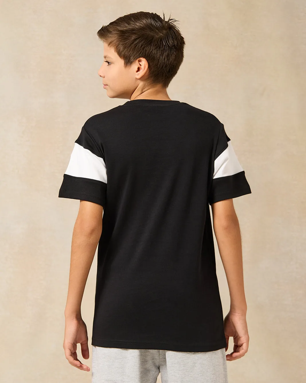 Senior Boys Black Over Size Las Vegas Raiders T-Shirt sold by Redtag product image thumbnail 3