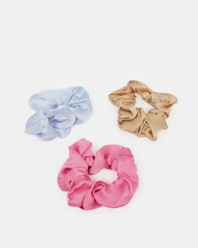 Fresh Mini Scrunchie 3-Pack - Cherry Cola/White | Parallel