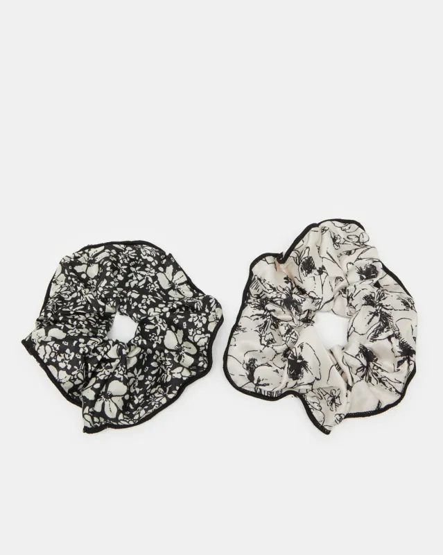 Women Black And White Embellished Scrunchy Set (2 Piece) sold by Redtag