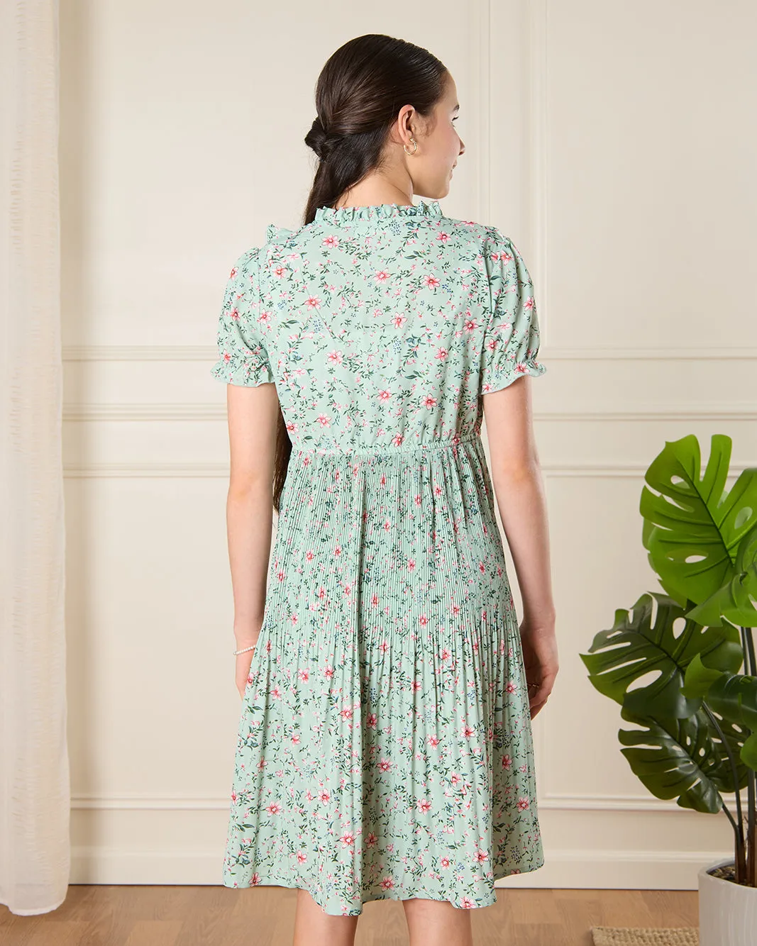 Senior Girls Green Floral Dress sold by Redtag product image thumbnail 3