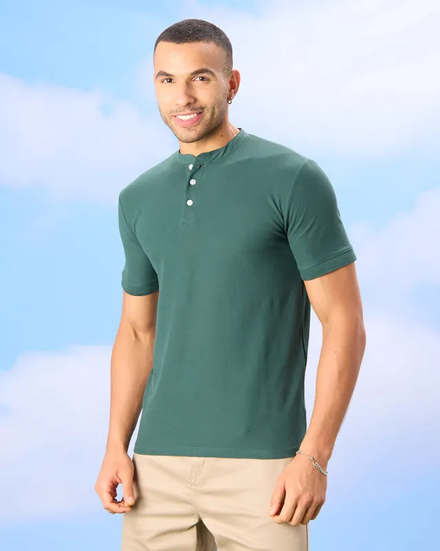 Men Olive Solid Henley Polo Shirt sold by Redtag