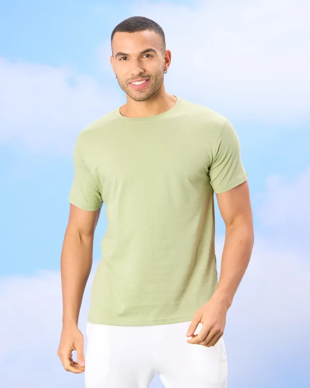 Men Green Solid T-Shirt sold by Redtag