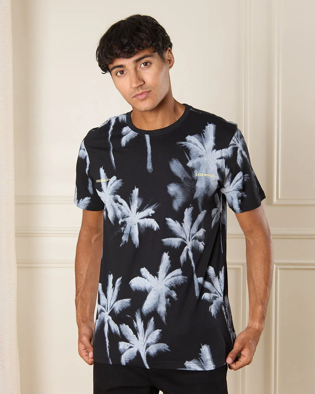 Men Black Printed T-Shirt sold by Redtag