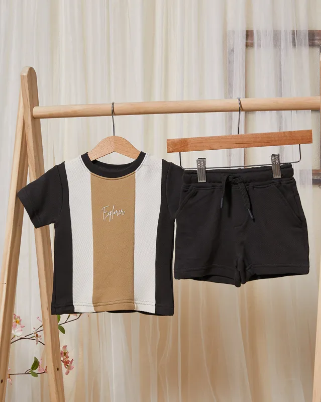 Infant Boys Black Casual Set (2 Piece) made by Redtag