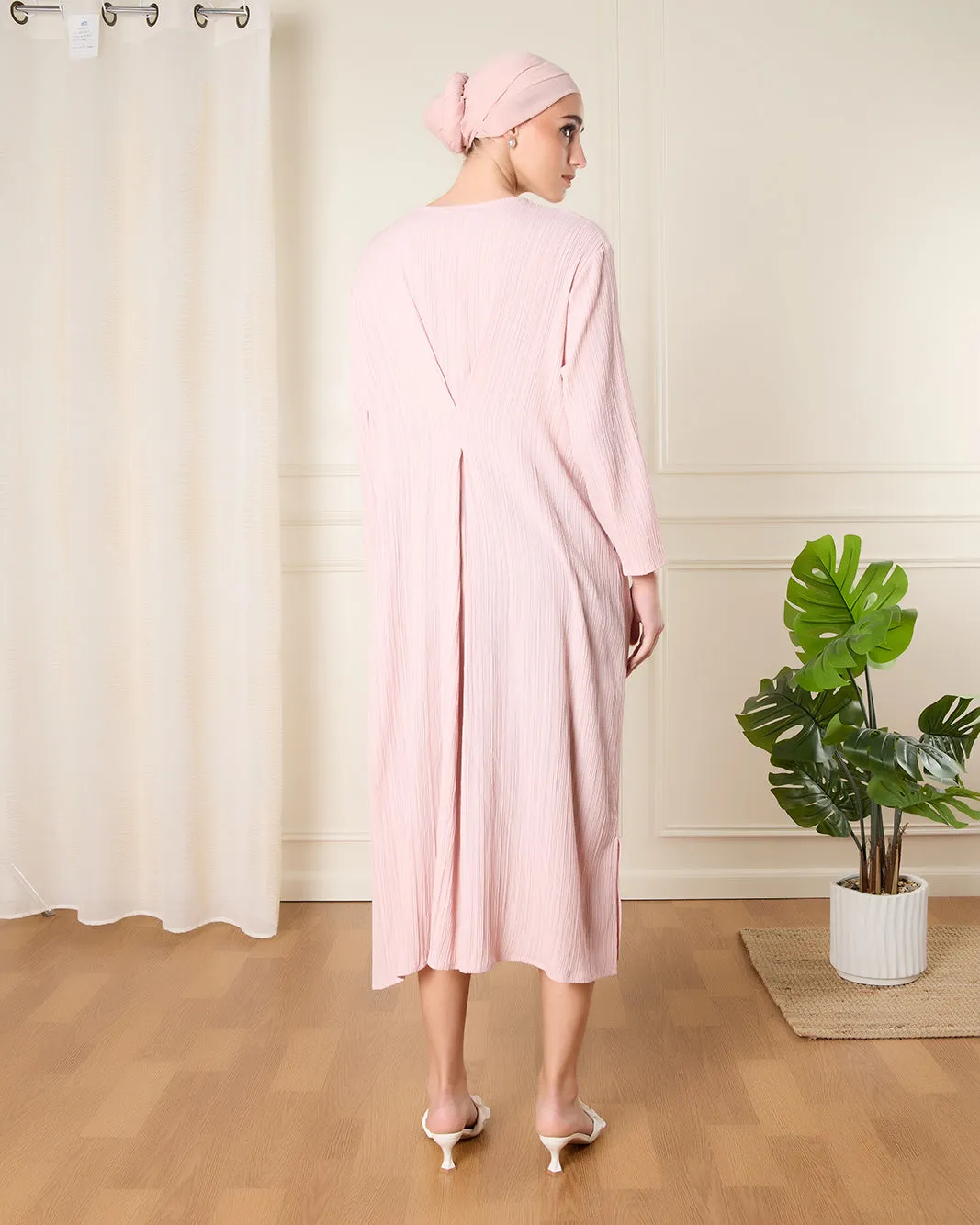 Women Pink Front Panel Detail Kaftan Dress sold by Redtag product image thumbnail 3