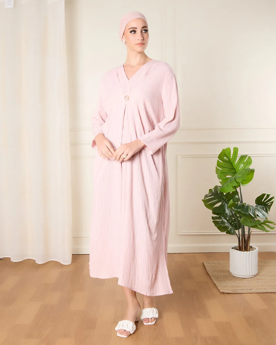 Women Pink Front Panel Detail Kaftan Dress sold by Redtag product image thumbnail 4
