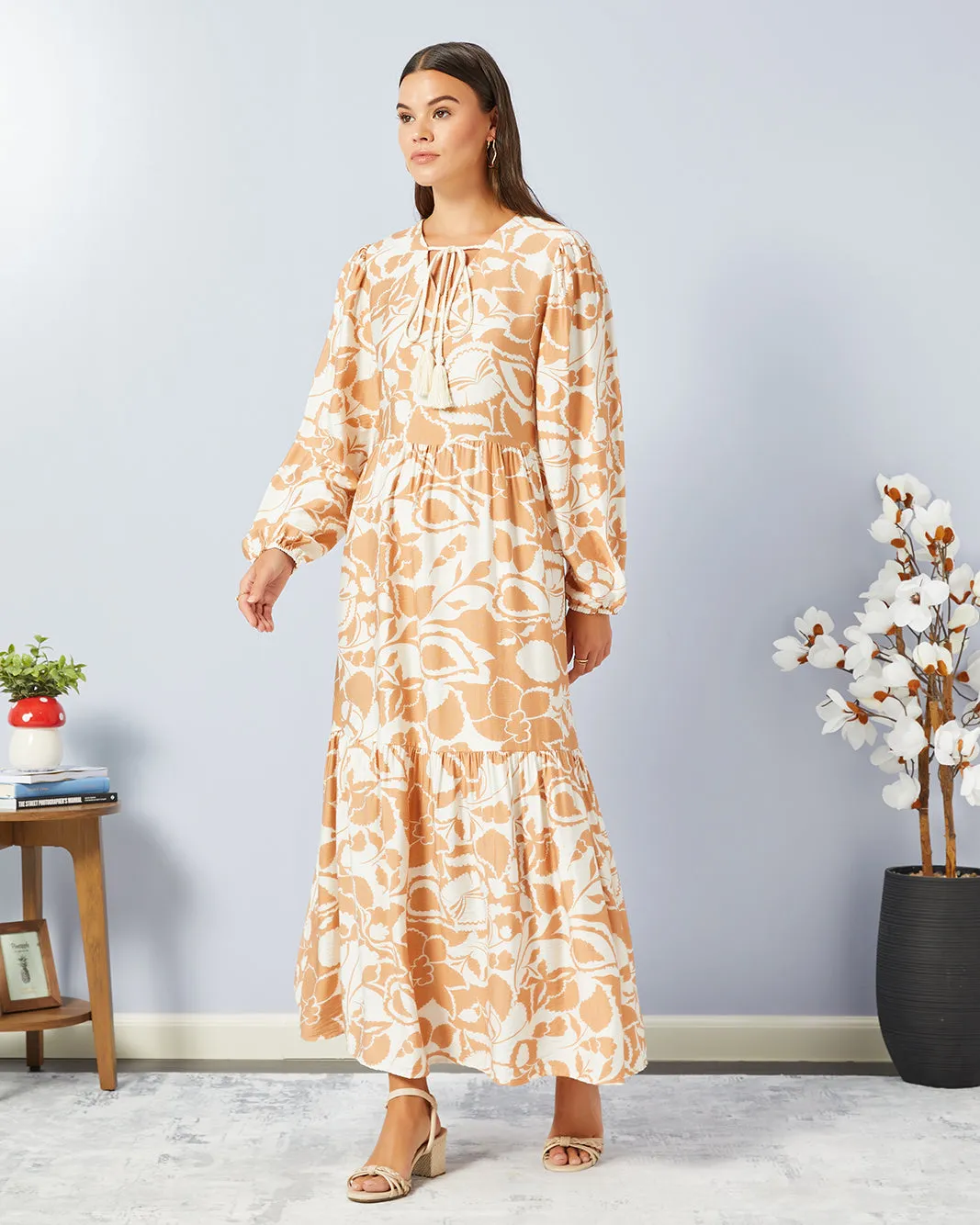 Women White And Beige Long Sleeved Dress sold by Redtag product image thumbnail 4