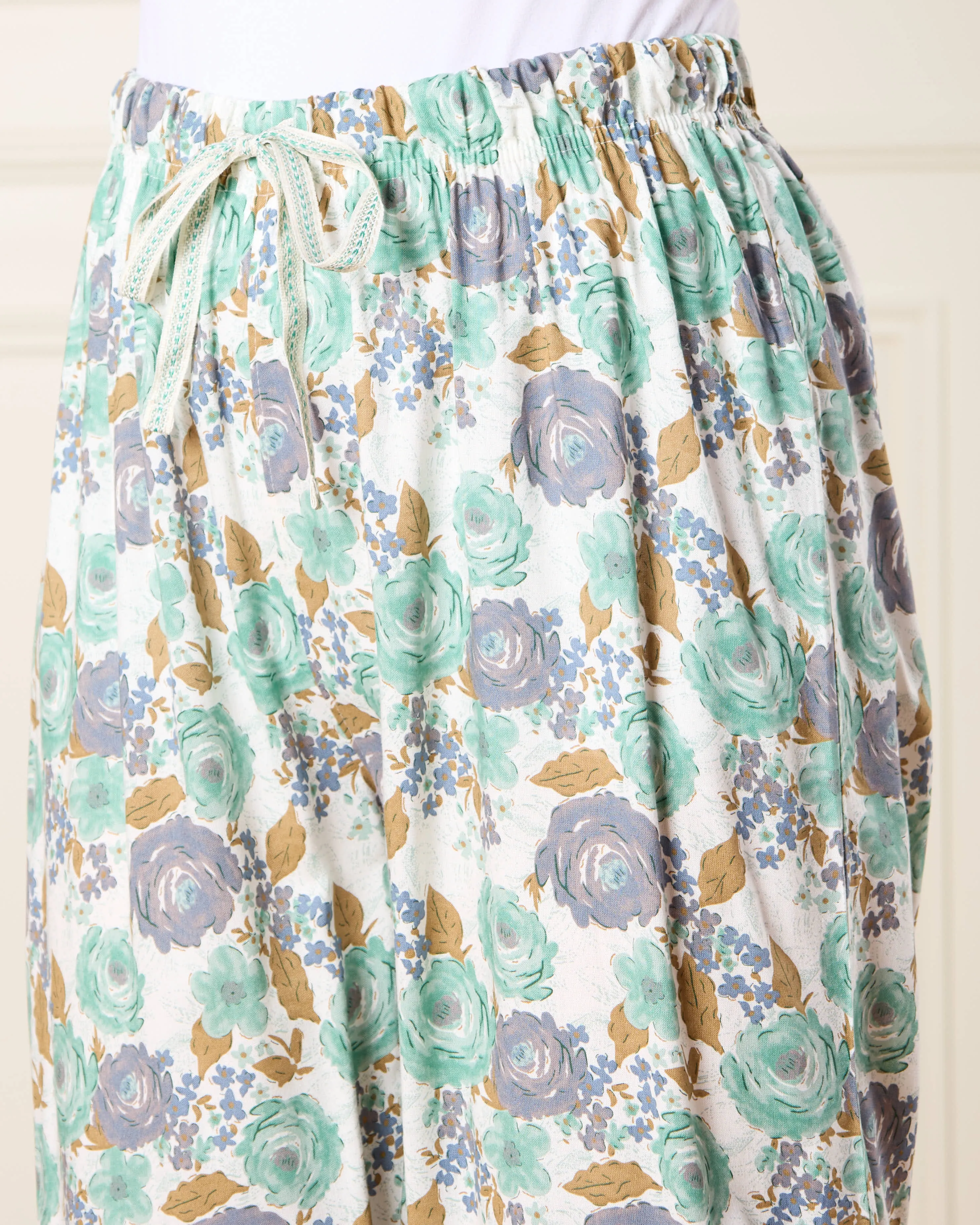 Women White Floral Print Pyjama Bottom sold by Redtag product image thumbnail 4