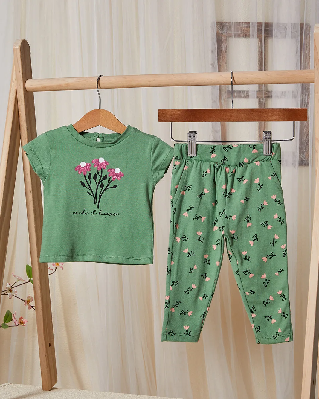 Infant Girls Green Floral Print Pyjama Set (2 Piece) sold by Redtag