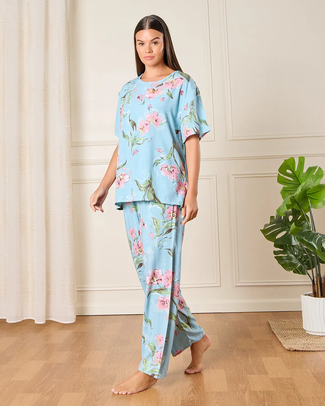 Women Blue Floral Print Pyjama Set (2 Piece) sold by Redtag