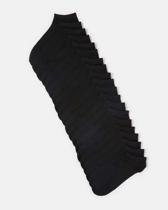 Women Black Solid Ankle Socks (10 Pairs) sold by Redtag
