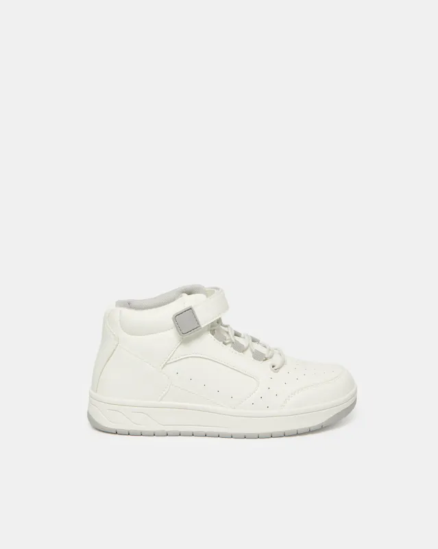 Senior Boys White Plain High Top Sneakers sold by Redtag