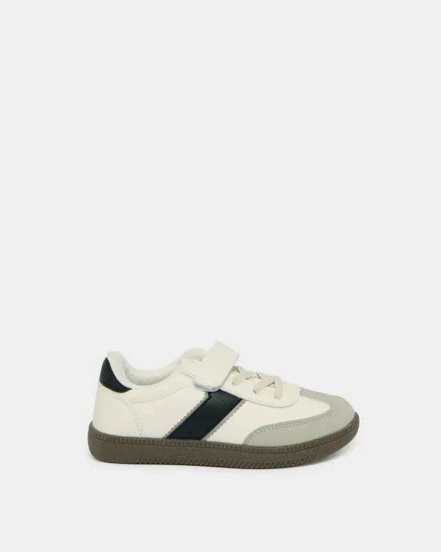 Boys White Retro Sneakers sold by Redtag