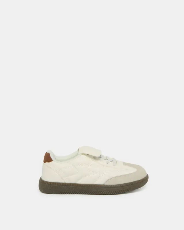 Boys White Retro Sneakers sold by Redtag