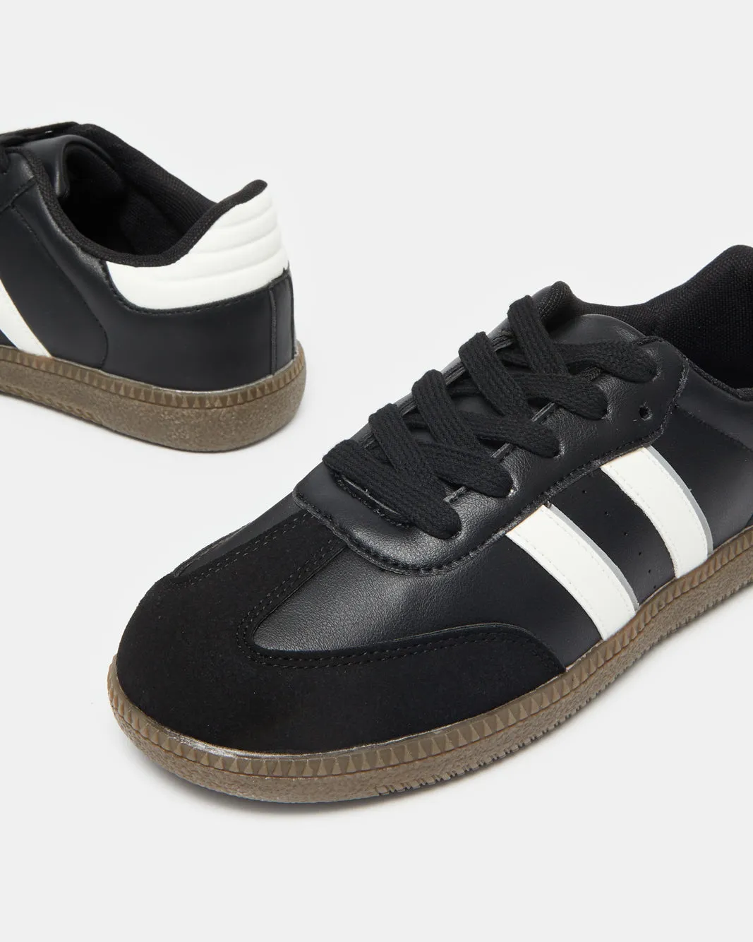 Senior Boys Black Retro Sneaker sold by Redtag product image thumbnail 3