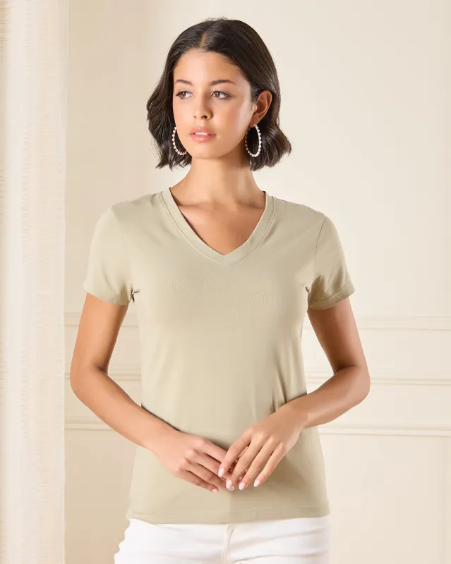 Women Green Solid T-Shirt sold by Redtag