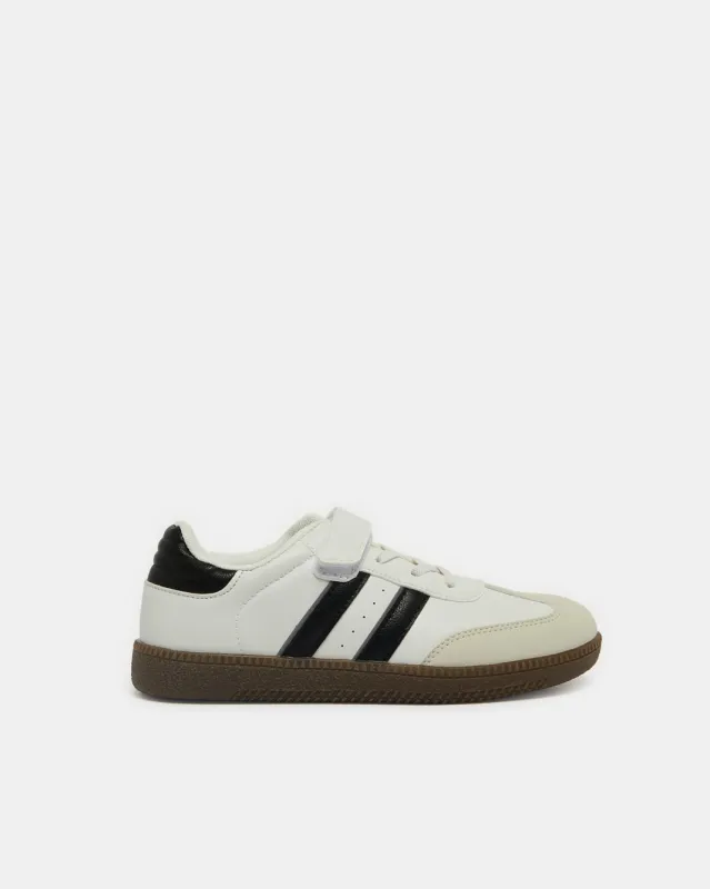 Senior Boys White Retro Sneakers sold by Redtag